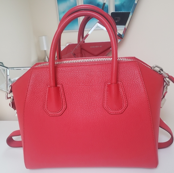 GIVENCHY ANTIGONA RED, Medium - Picture 2 of 8
